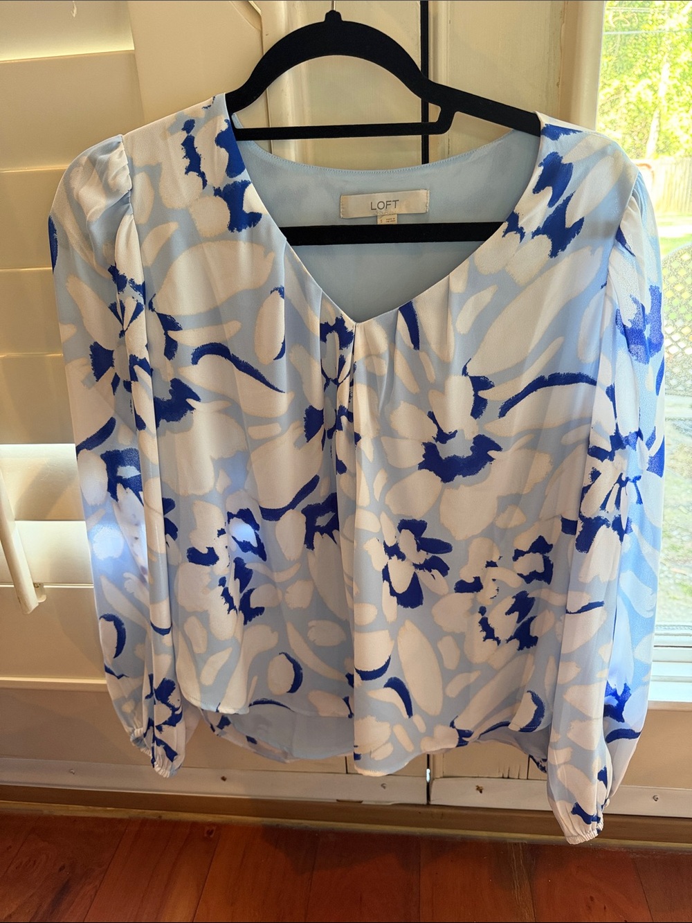 LOFT Light Blue & White Floral V-Neck Blouse